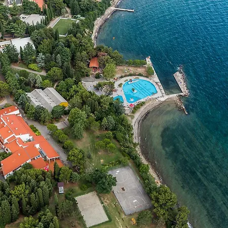 Arija - 3* Debeli Rtic
